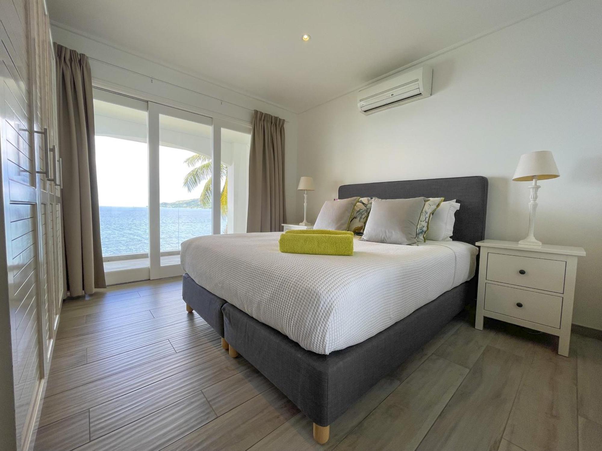Vallonend Beachfront With Excellent View Апарт-отель